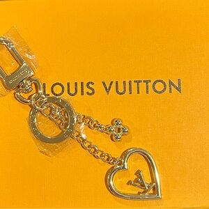 Elegant Gold Heart Key Holder/Bag Charm